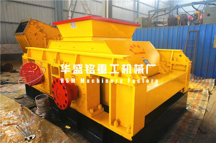 大型液壓對輥破碎機(jī)