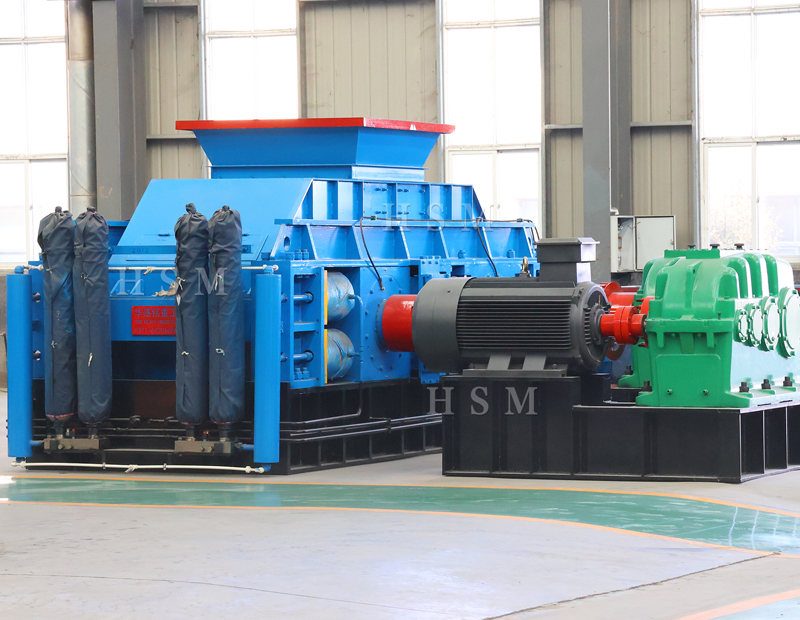 大型液壓對輥破碎機(jī)